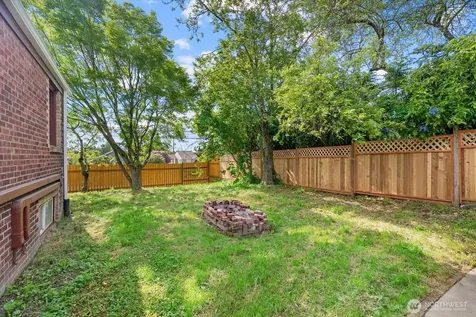 8724 16th Avenue SW Seattle WA 98106