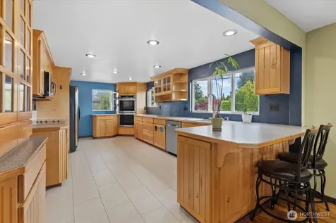 8724 16th Avenue SW Seattle WA 98106