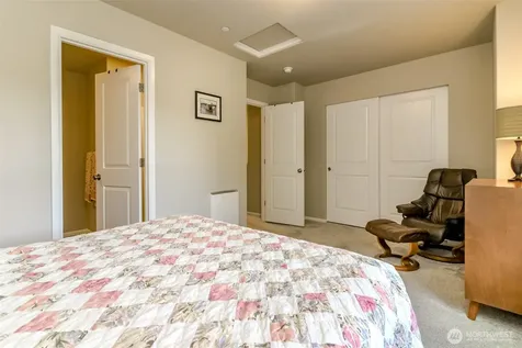 17531 110th Avenue E Puyallup WA 98374