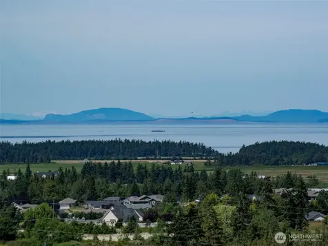 327 Clearview Lane Sequim WA 98382