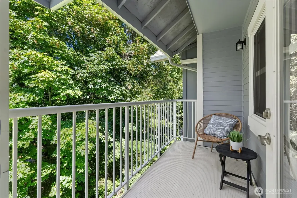 300 High School Road NE Bainbridge Island WA 98110