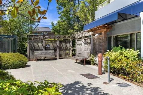 300 High School Road NE Bainbridge Island WA 98110