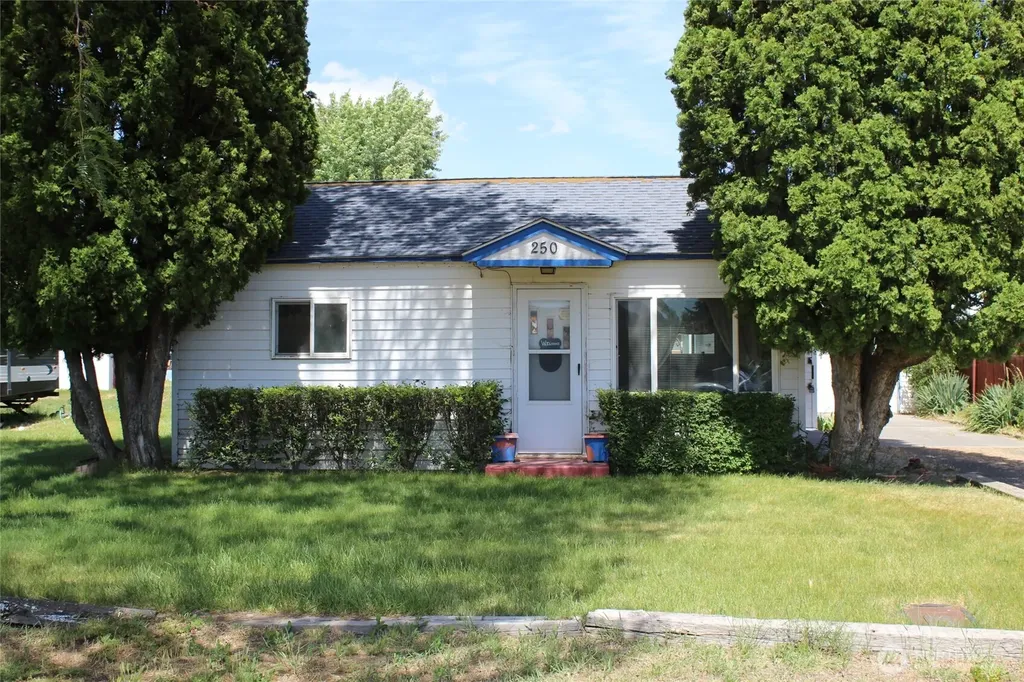 250 W May Avenue Washtucna WA 99371