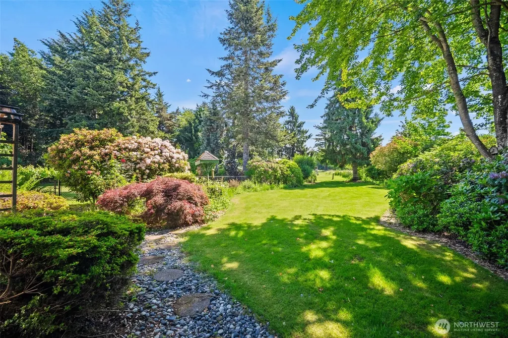 5458 Northwest Drive Bellingham WA 98226