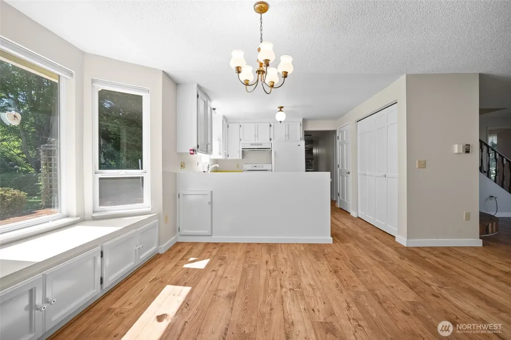 5458 Northwest Drive Bellingham WA 98226