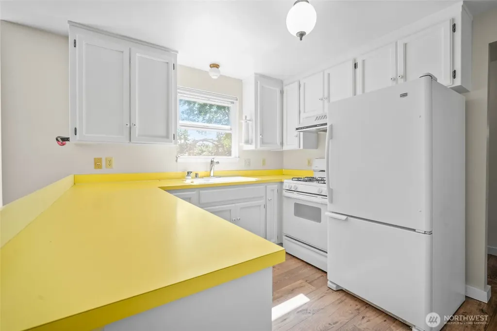 5458 Northwest Drive Bellingham WA 98226