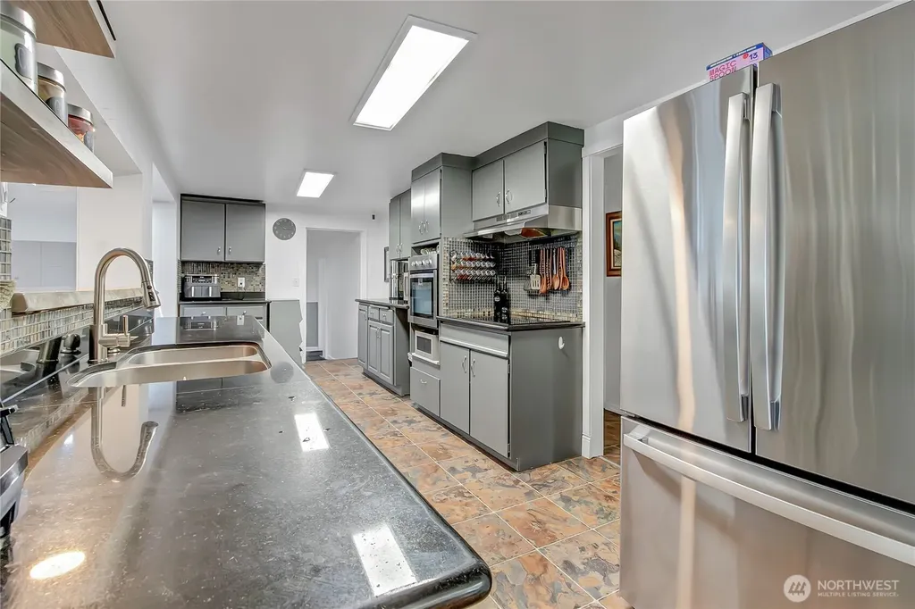 8406 Paine Street SW Lakewood WA 98499