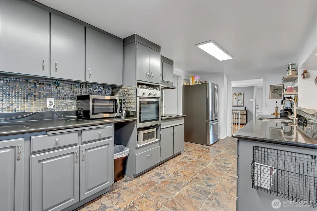 8406 Paine Street SW Lakewood WA 98499