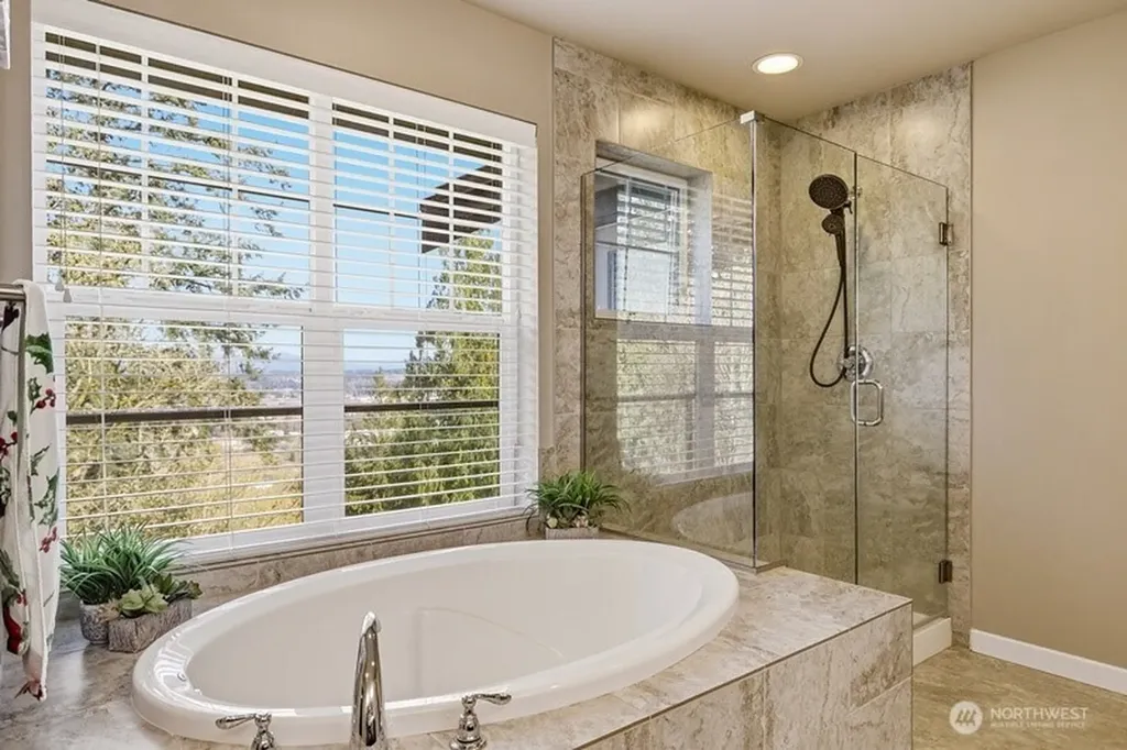 33852 56th Place S Auburn WA 98001