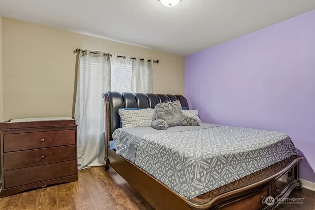 33852 56th Place S Auburn WA 98001
