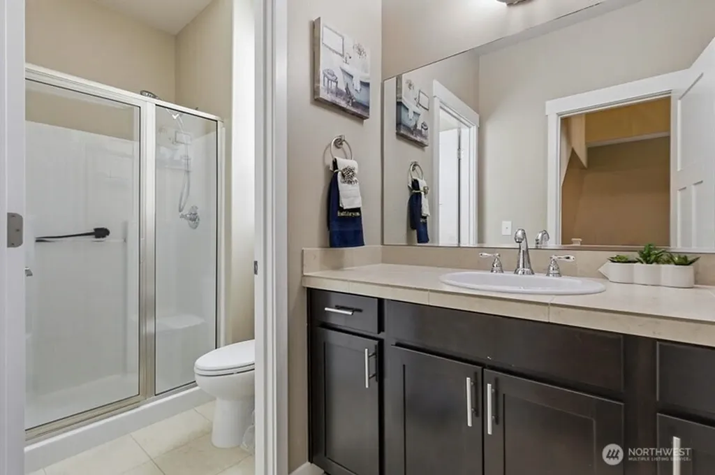 33852 56th Place S Auburn WA 98001