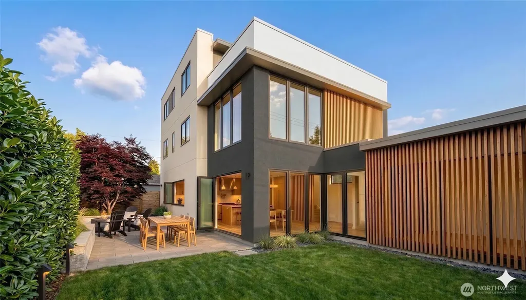 3820 NE 62nd Street Seattle WA 98115