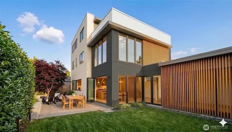 3820 NE 62nd Street Seattle WA 98115