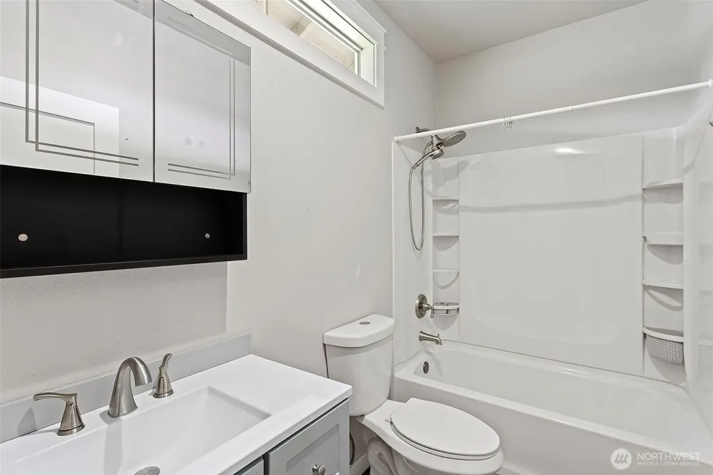 1931 200th St NE Arlington WA 98223