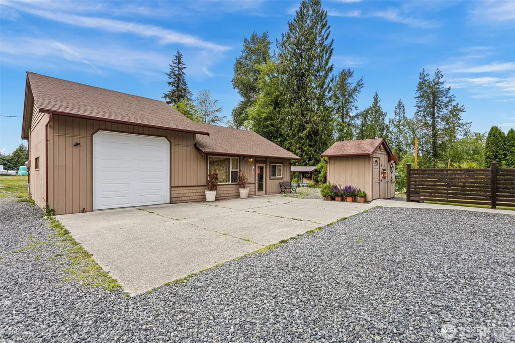 1931 200th St NE Arlington WA 98223
