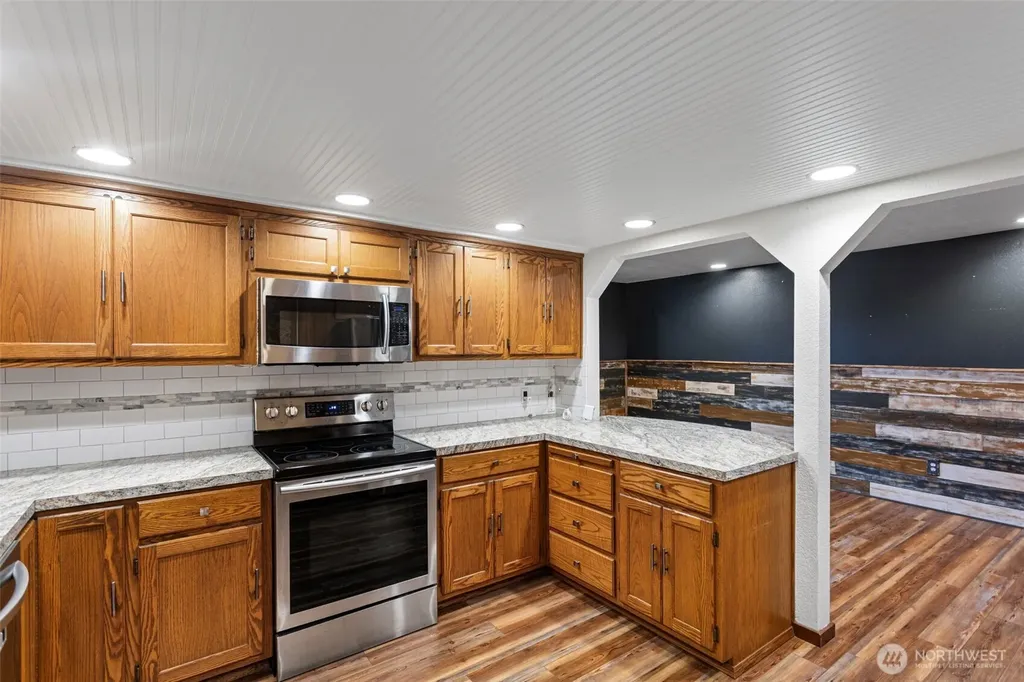 1931 200th St NE Arlington WA 98223