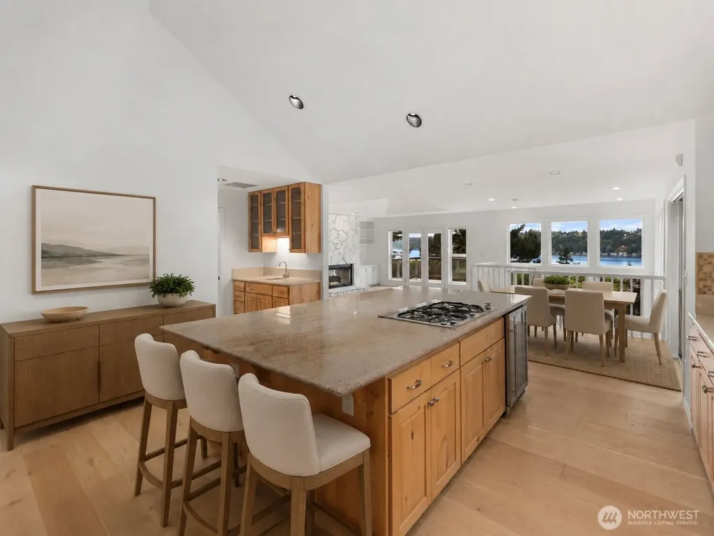 1642 204th Avenue NE Sammamish WA 98074