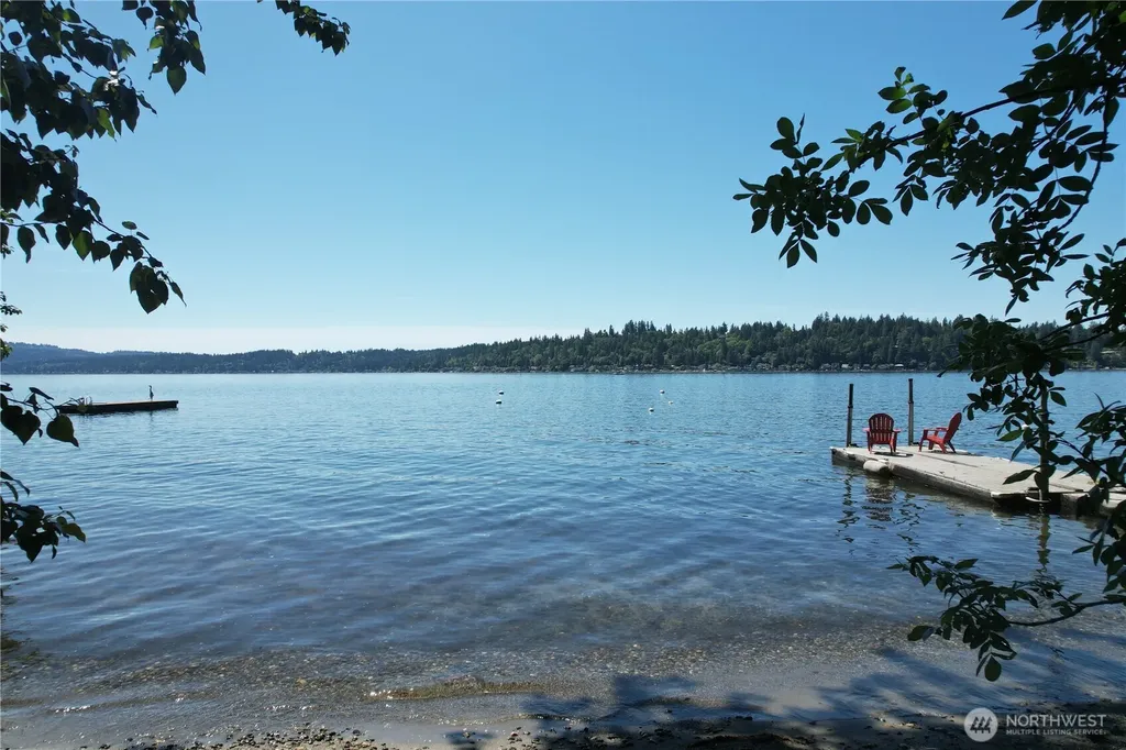 1642 204th Avenue NE Sammamish WA 98074