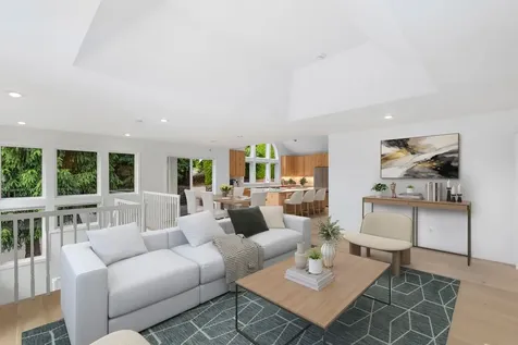 1642 204th Avenue NE Sammamish WA 98074