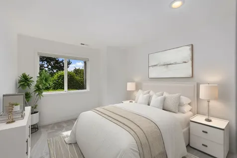 1642 204th Avenue NE Sammamish WA 98074