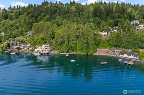 1642 204th Avenue NE Sammamish WA 98074