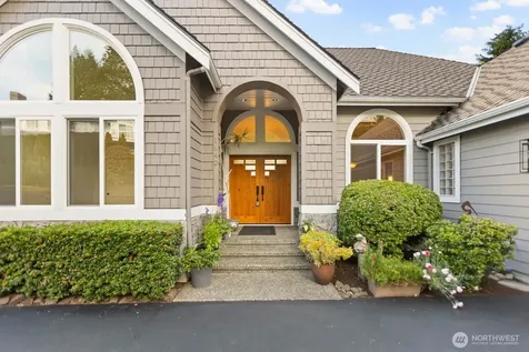 1642 204th Avenue NE Sammamish WA 98074