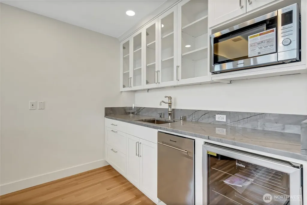 16331 Maplewild Avenue SW Burien WA 98166