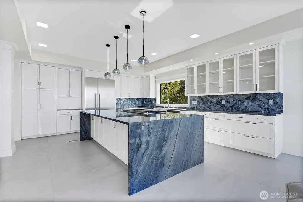 16331 Maplewild Avenue SW Burien WA 98166