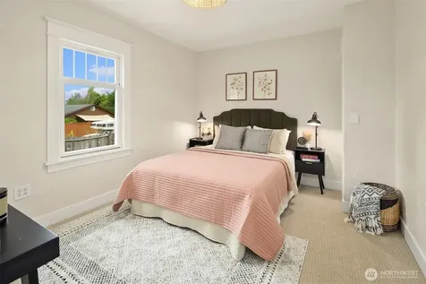 2001 Rainier Avenue Everett WA 98201