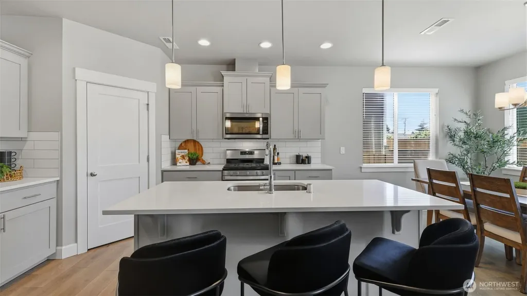12303 SE 271st Place Kent WA 98030