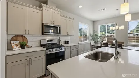 12303 SE 271st Place Kent WA 98030