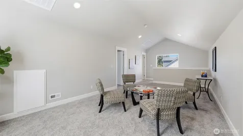 12303 SE 271st Place Kent WA 98030