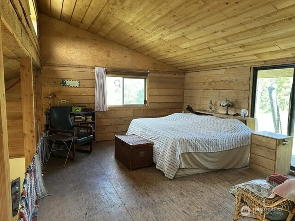 117 Two Horse Road Wauconda WA 98859