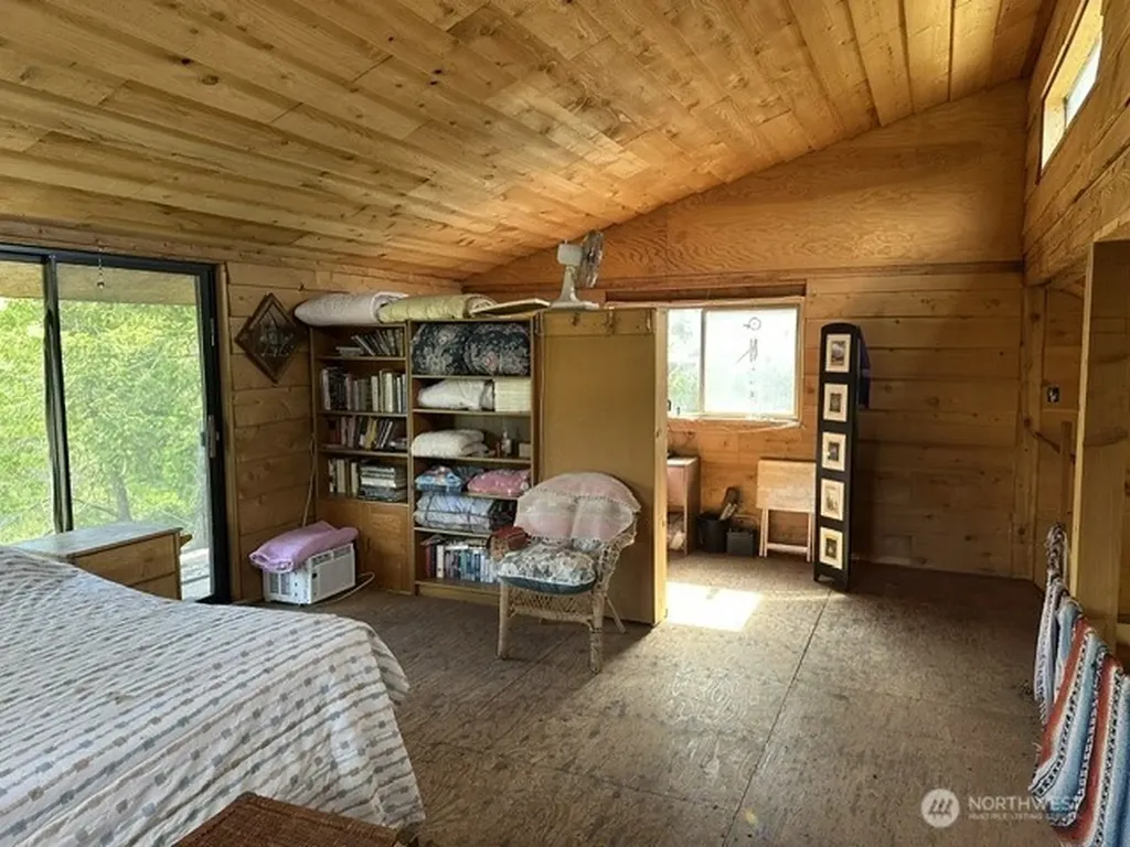 117 Two Horse Road Wauconda WA 98859