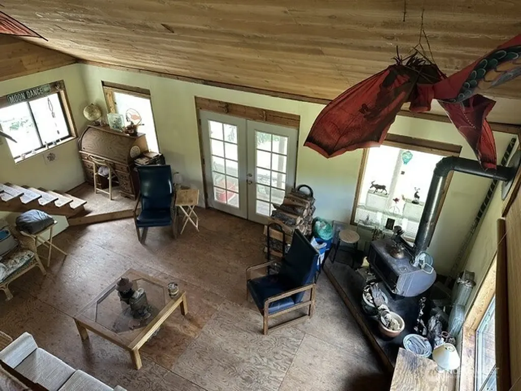 117 Two Horse Road Wauconda WA 98859