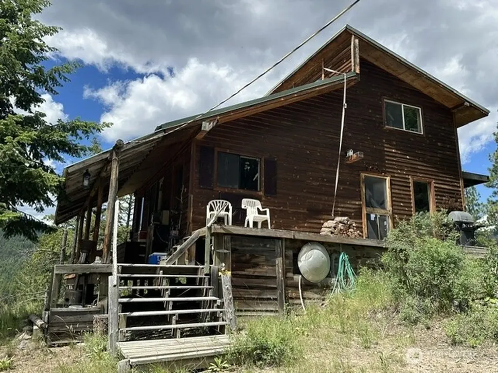 117 Two Horse Road Wauconda WA 98859