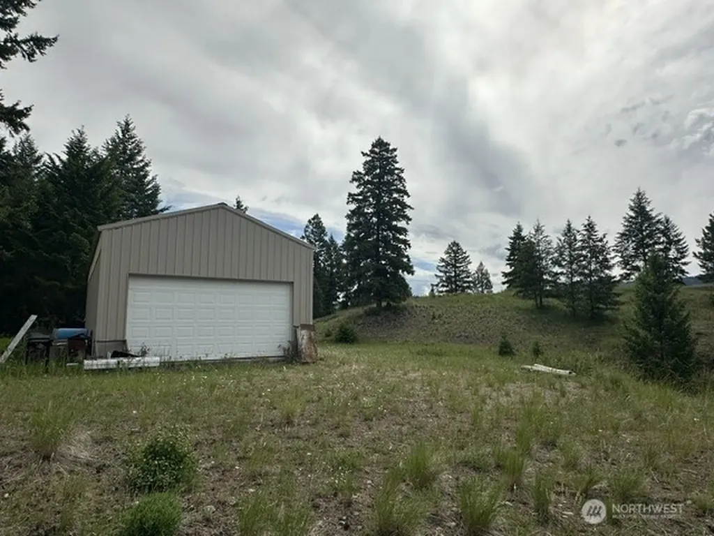 117 Two Horse Road Wauconda WA 98859