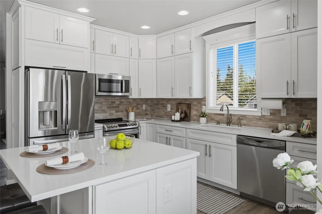 3231 NE Louann Court Bremerton WA 98311