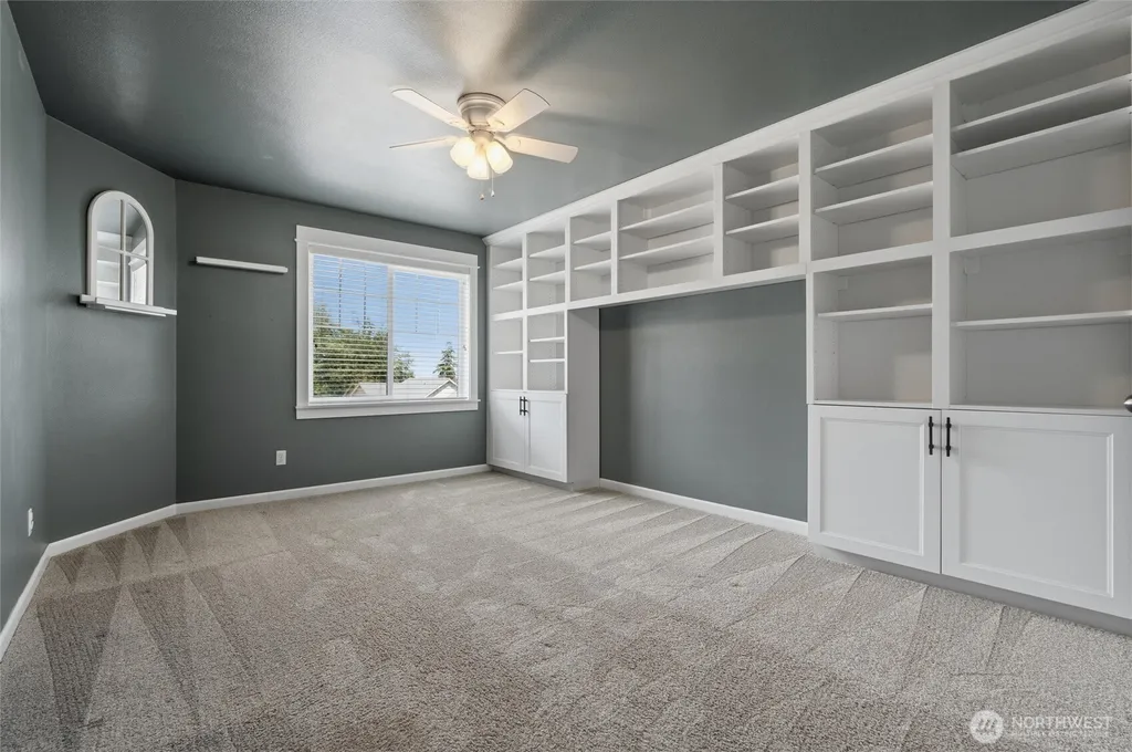 3231 NE Louann Court Bremerton WA 98311