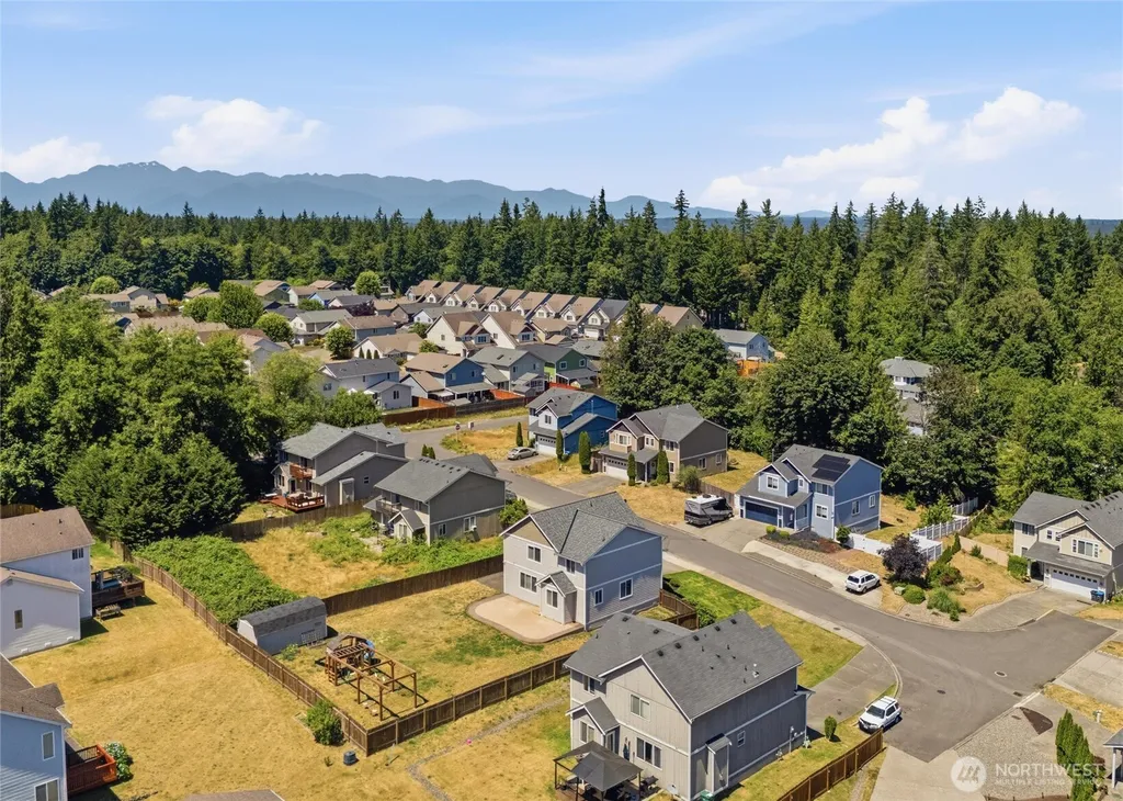 3231 NE Louann Court Bremerton WA 98311