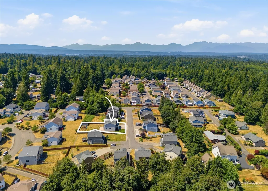 3231 NE Louann Court Bremerton WA 98311
