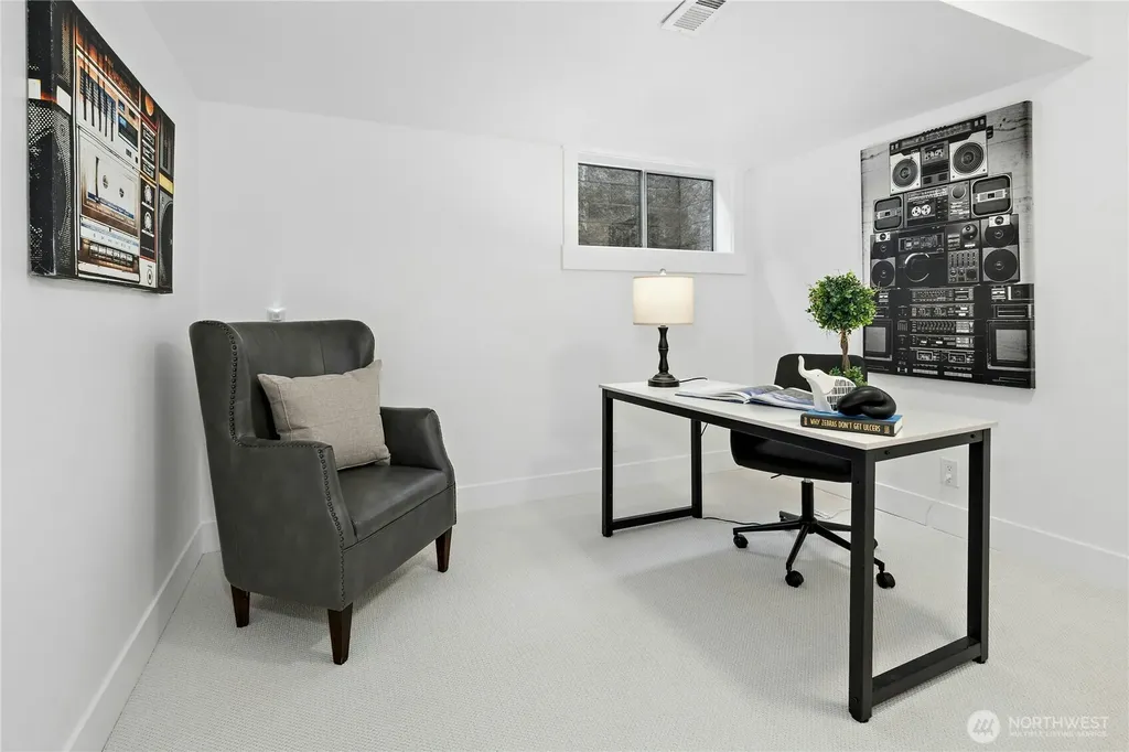 1310 121st Avenue SE Bellevue WA 98005