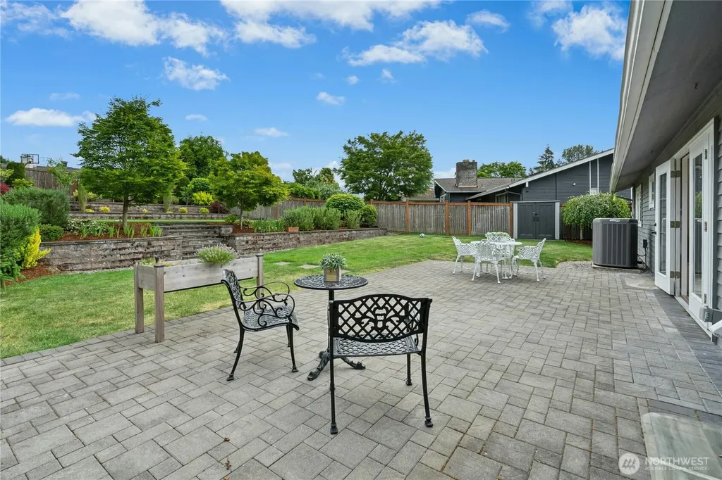 1310 121st Avenue SE Bellevue WA 98005