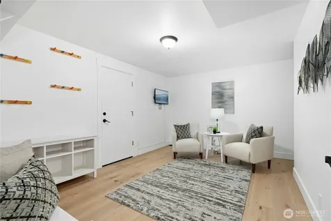 1310 121st Avenue SE Bellevue WA 98005
