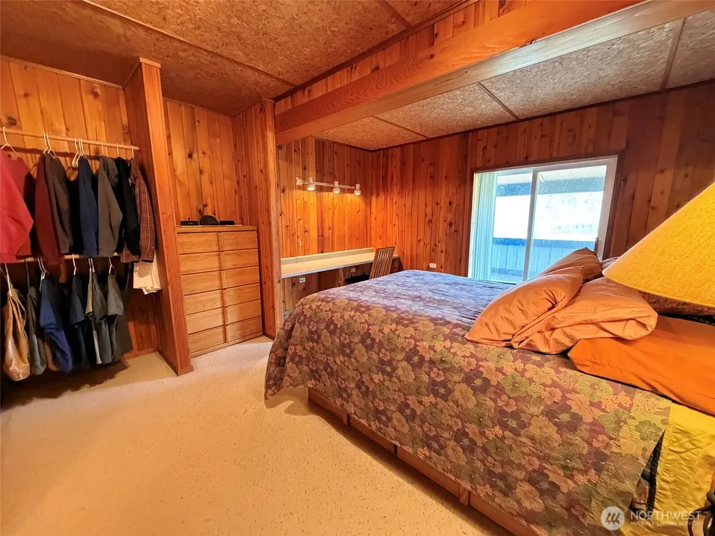 41238 Sterling Valley Road N Lincoln WA 99147