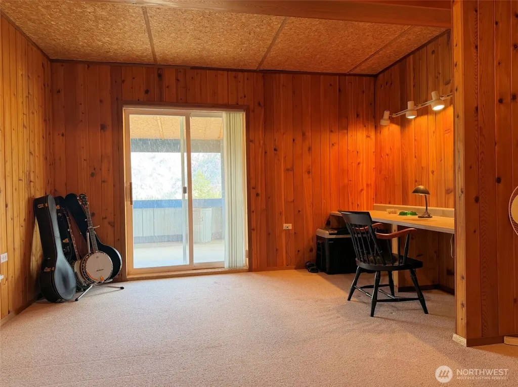 41238 Sterling Valley Road N Lincoln WA 99147