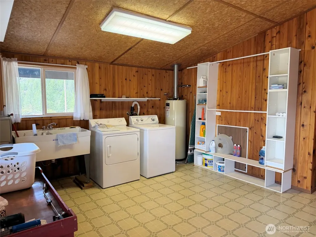 41238 Sterling Valley Road N Lincoln WA 99147