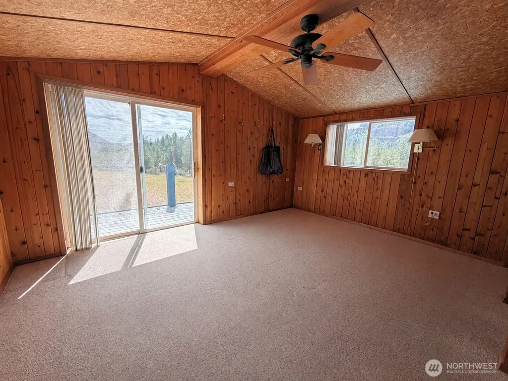 41238 Sterling Valley Road N Lincoln WA 99147