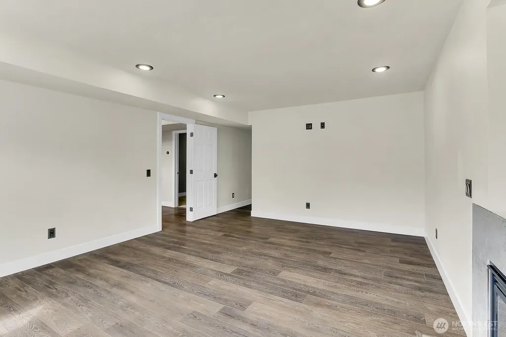 3323 Lake Drive Lake Stevens WA 98258