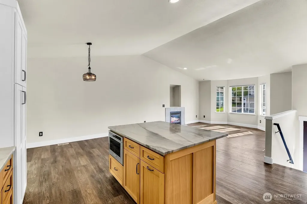 3323 Lake Drive Lake Stevens WA 98258